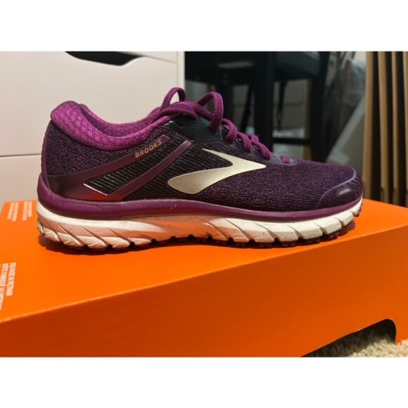 Brooks Adrenaline GTS 18 Women's Size 6.5 B Magenta Running Shoes Worn No Box - Picture 1 of 10